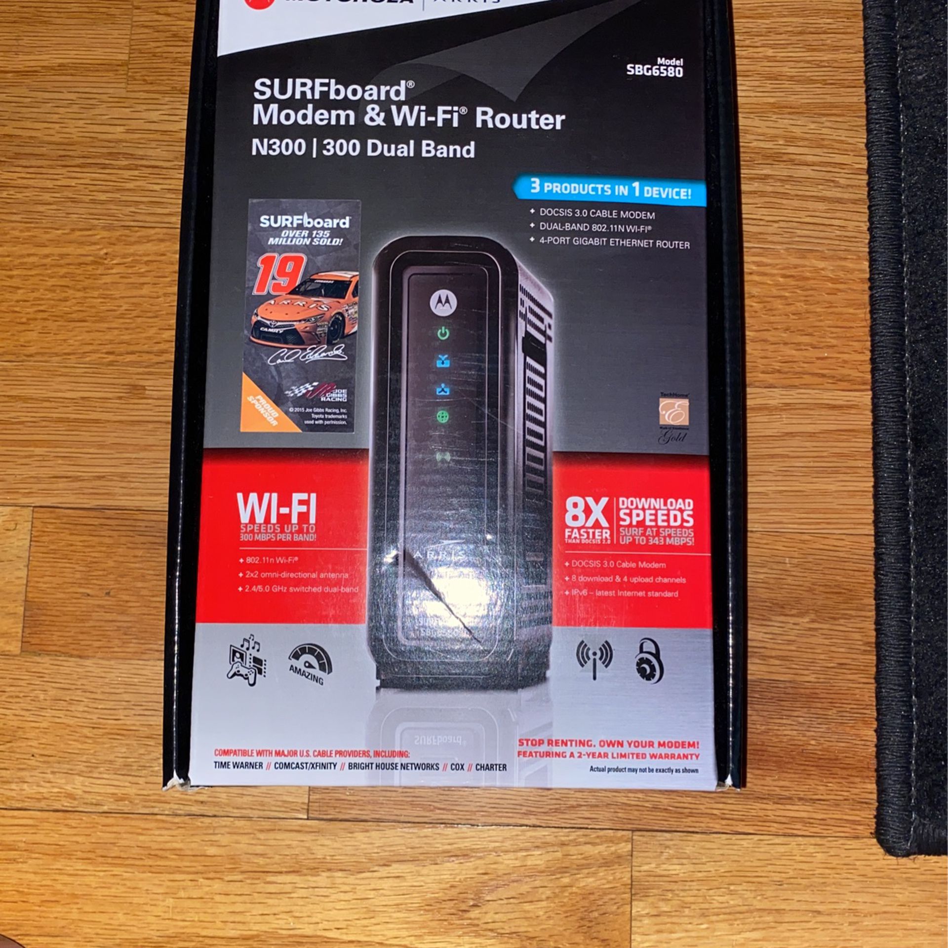 Motorola 300 Dual band Modem And Wifi Router