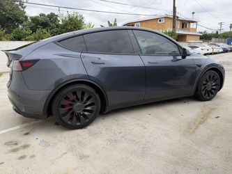 2022 Tesla performance
