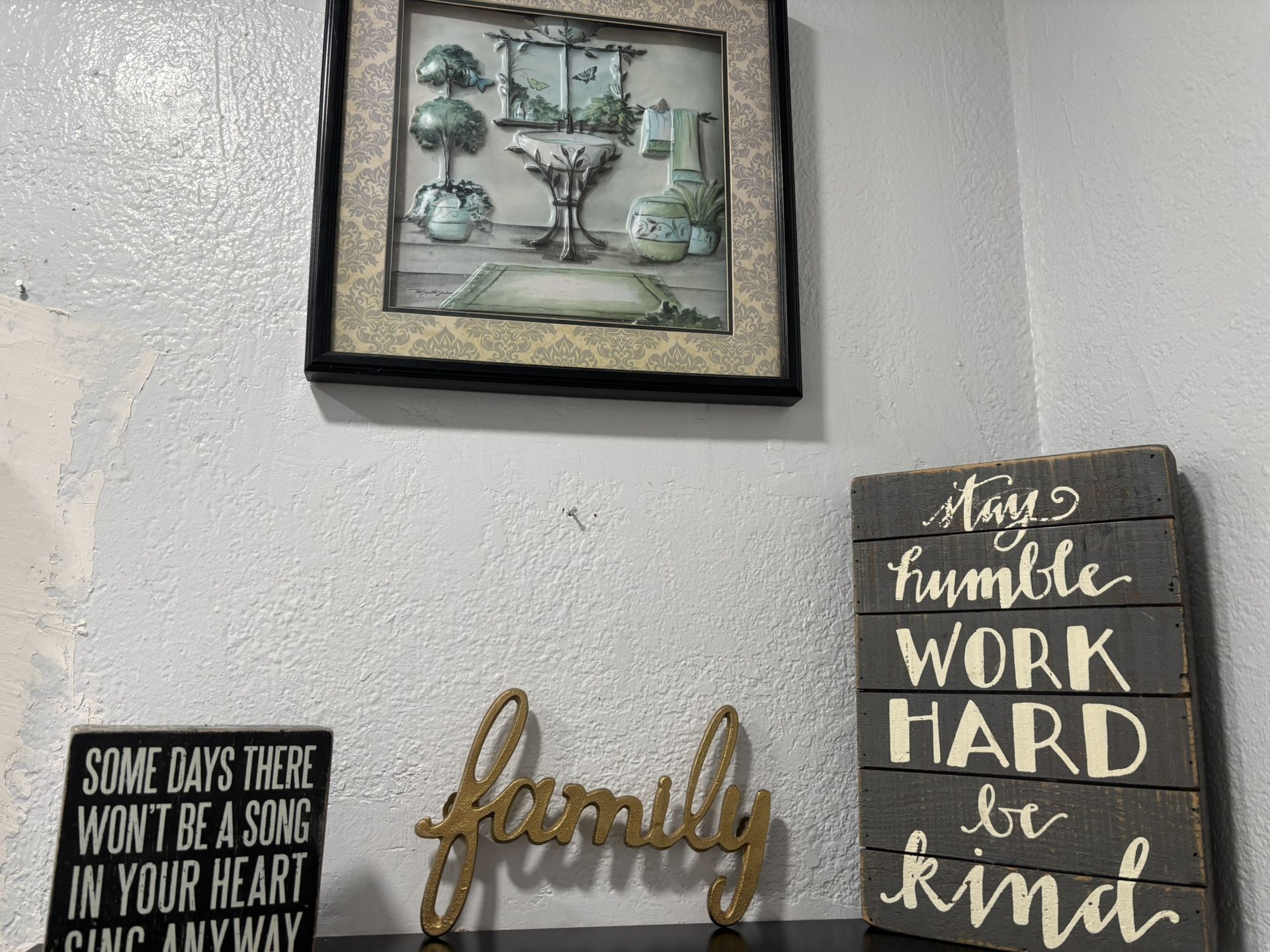 Wall Decor 