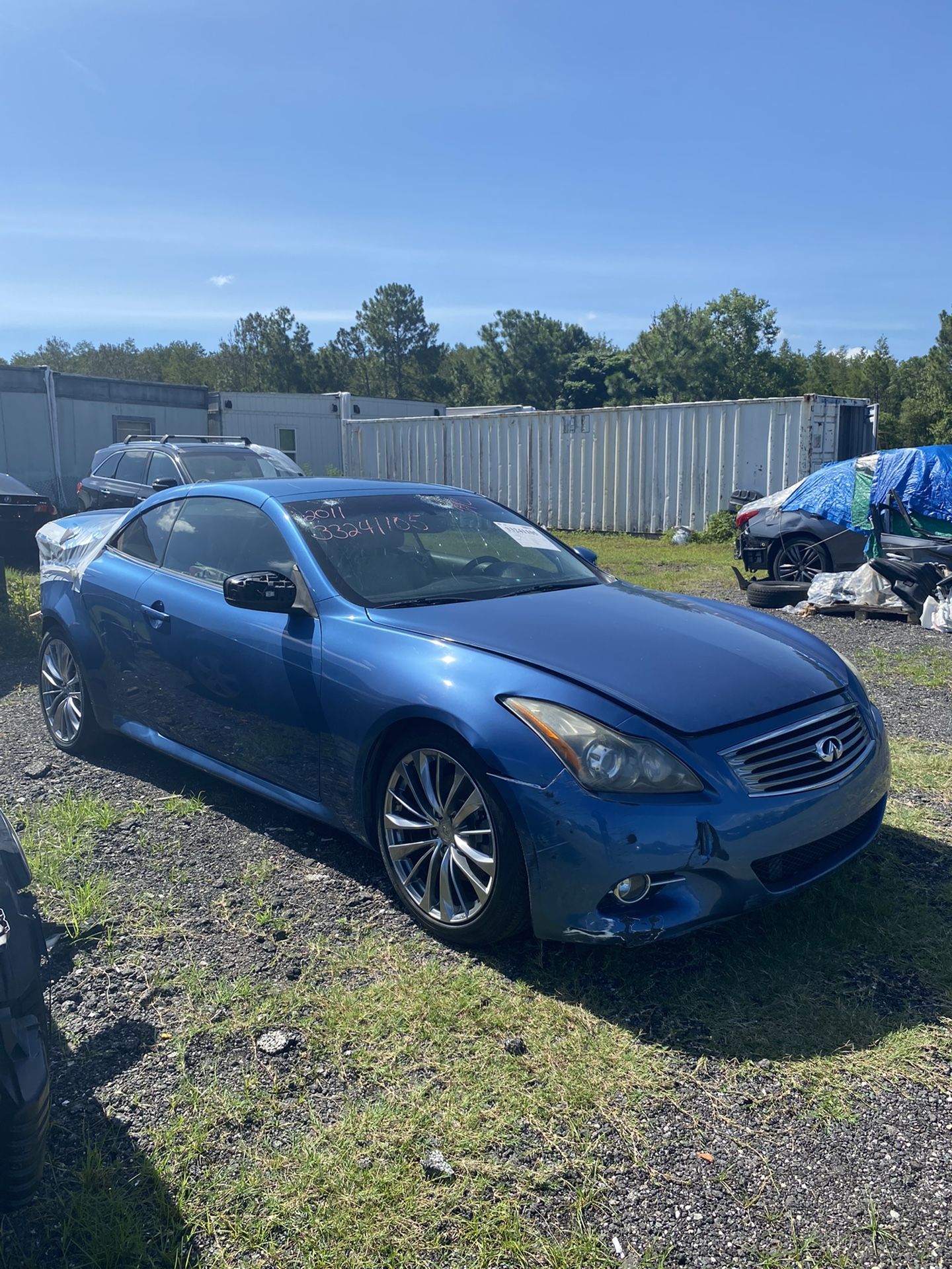 INFINITI G37 2011  PARTS ONLY