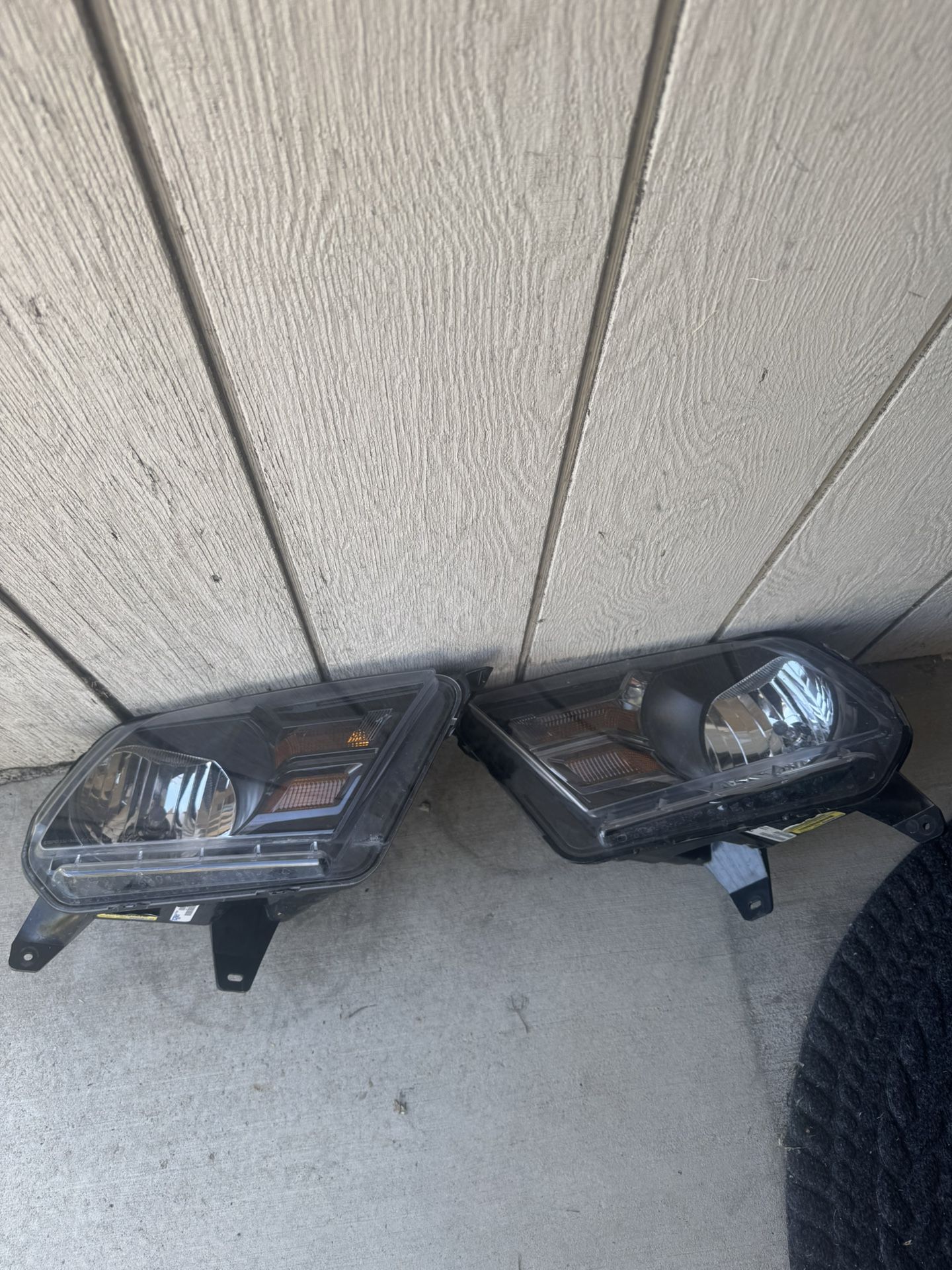 Oem 2011 Mustang Gt Headlights 