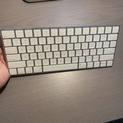 Apple Magic Keyboard A1644 Wireless Bluetooth Keyboard - Silver (Used, Good Condition)