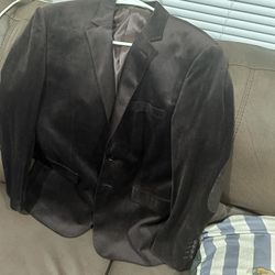 Men’s Med/large Suite And Kids 5t Jackets 