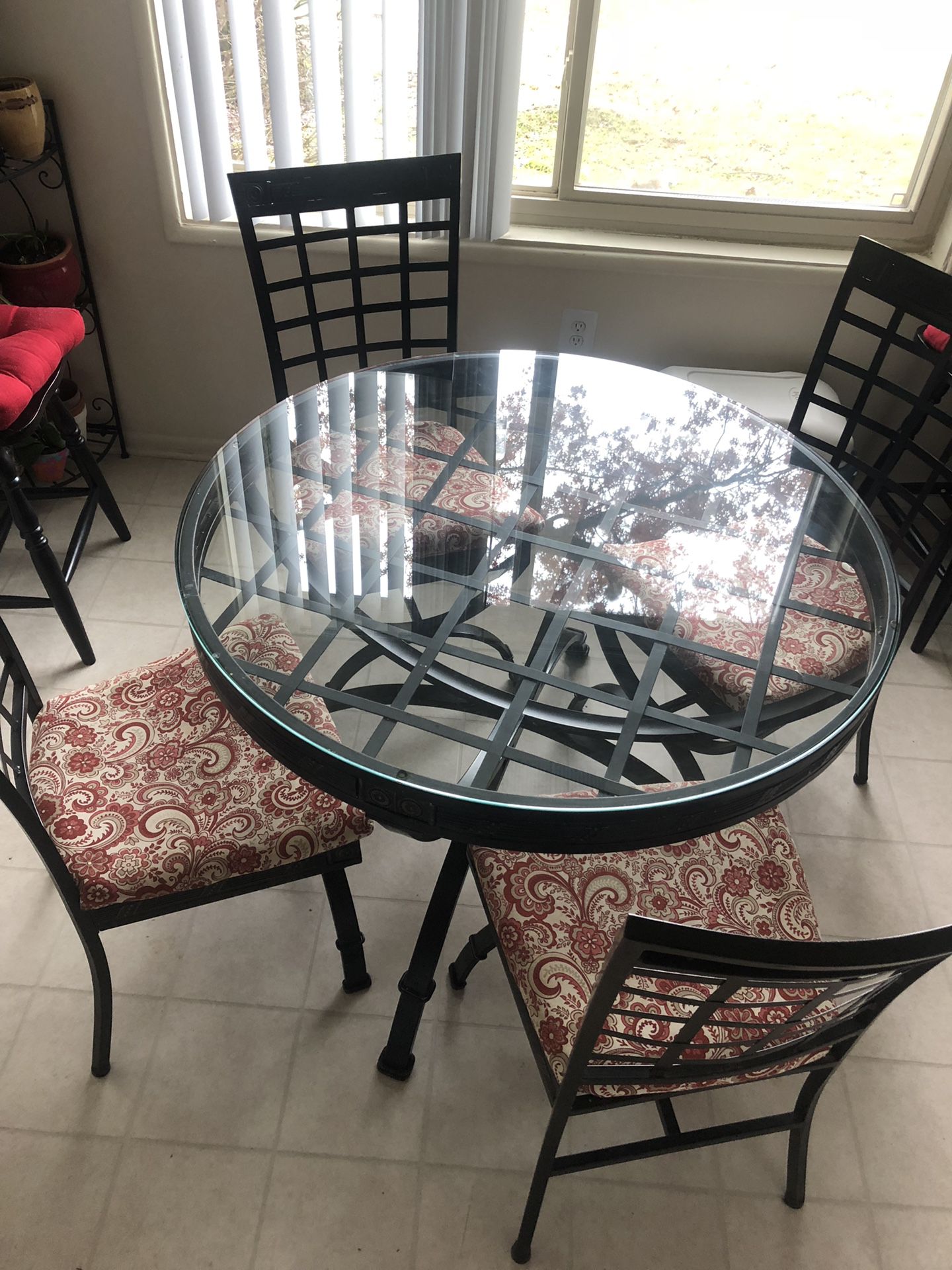Round table glass top