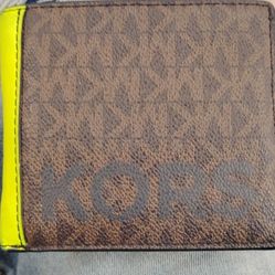 Mk/ Michael Kors Wallet 