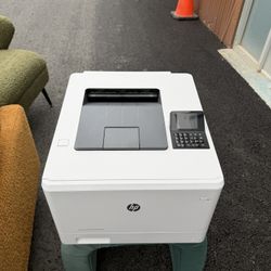 HP LaserJet Pro M452DN Color