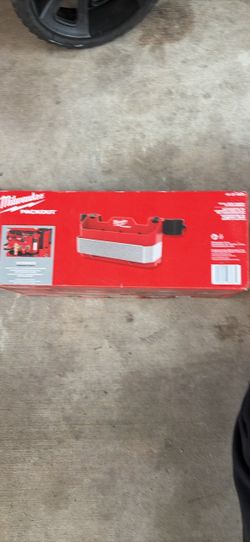 Milwaukee caddy box