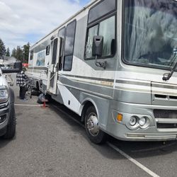 03 Ford Pace arrow fleetwood