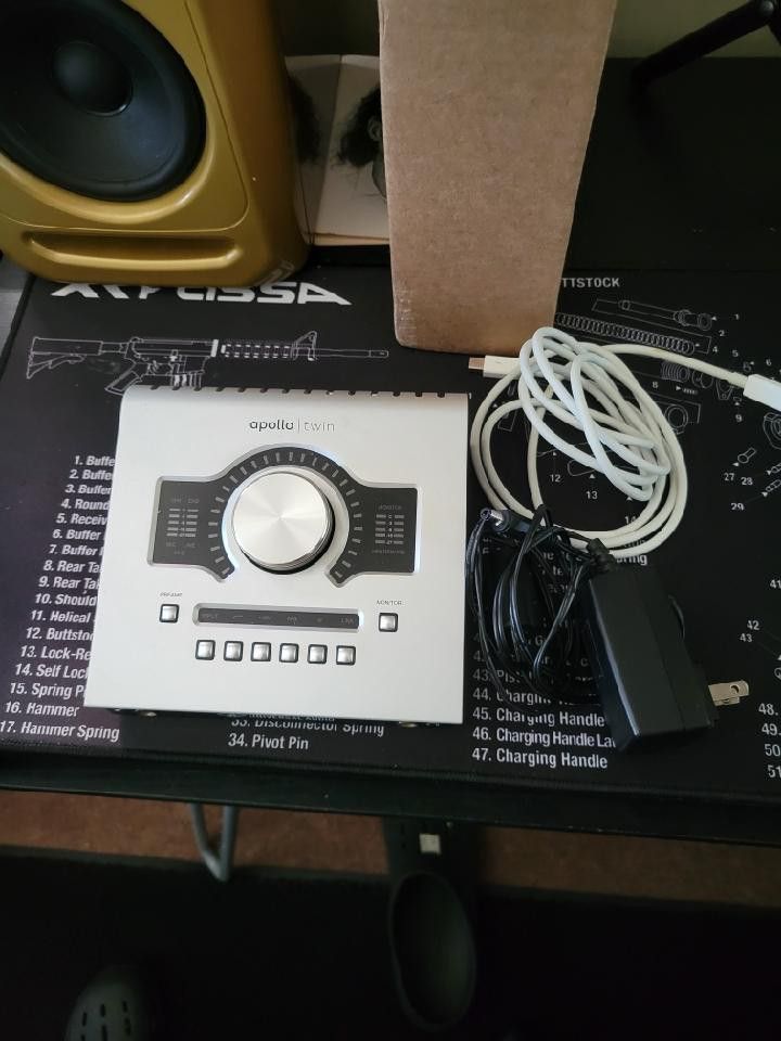 universal audio apollo twin duo mk II thunderbolt audio interface