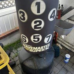 Century Wavemaster Super X – Boxing/MMA Free-Standing Bag