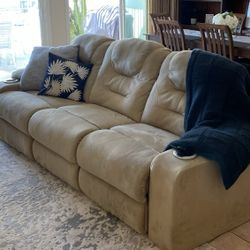 Recliner Theater Seating Sectional, 7-pieces can be made into a Sofa/Loveseat/Individual Seats. Super Comfy & Very Clean!