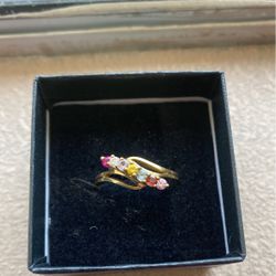 Nice Mother’s Ring 💍 10 Kt Gold 