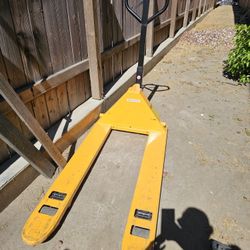 Pallet Jack $180
