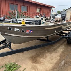 16’ Fishing Boat 