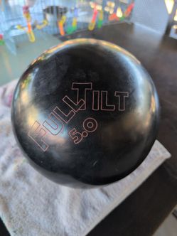 Full Tilt 5.0 Bowling Ball (A)