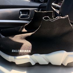 balenciaga speed runners