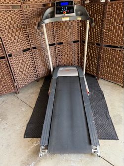 Treadmill ,capacity maxim 200pounds $69