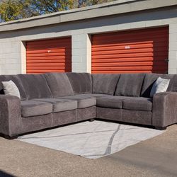 WAYFAIR CHARCOAL GRAY SECTIONAL SOFA* (Free Delivery Within 25 Miles!)