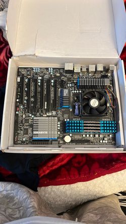 Gigabyte GA-990FXA-UD5 AM3+ motherboard