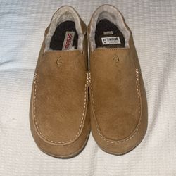 OluKai Men’s Moloa Slippers