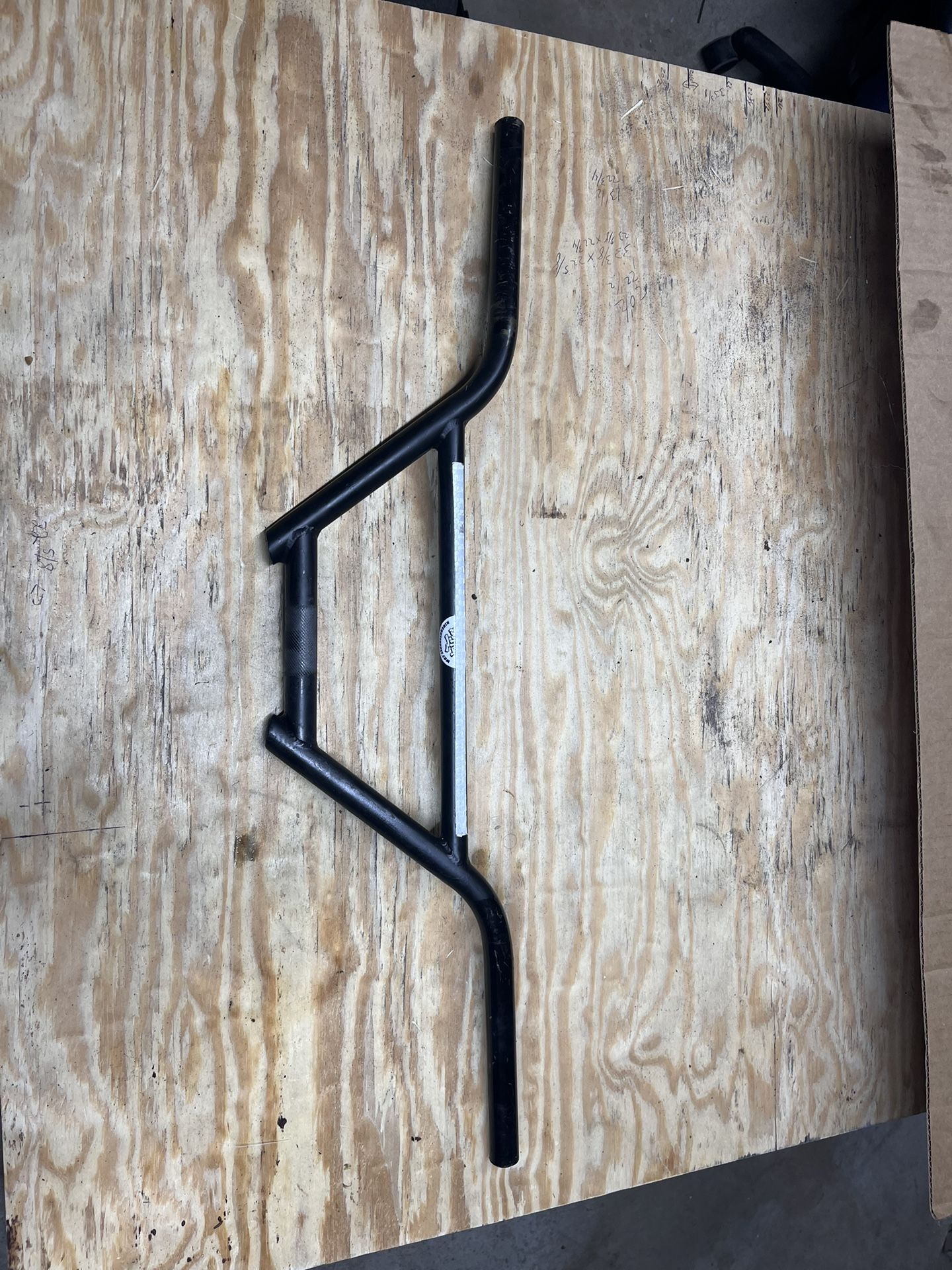 1x SE Bars, 1x Mafia Bomma Seat.