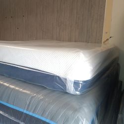 🛌🏾💤💤 $149 Twin Memory Foam Mattress Available $149 🛌🏾💤💤💤