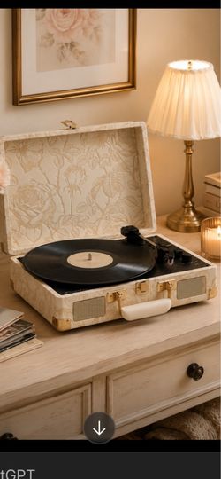 Crosley vintage chic vinyl record player