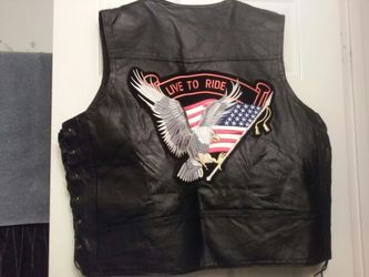 Diamond plate buffalo leather biker vest live to ride