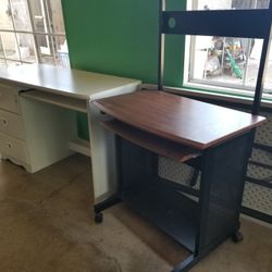 2 Escritorios Buenas condiciones $60