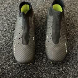 Nike Academy Size 9.5