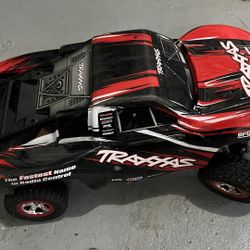 Traxxas Slash 2WD, Brushed