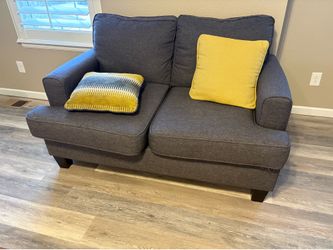 Matching Gray Sofa & Loveseat Set