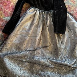 Perfectly Dressed , Party Dress .Size 6,$10