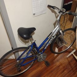 giant elwood ladies bike