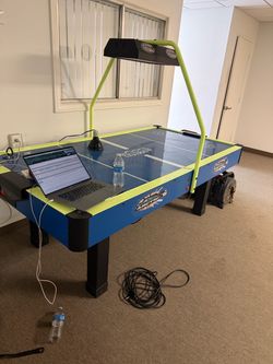 Air Hockey Table