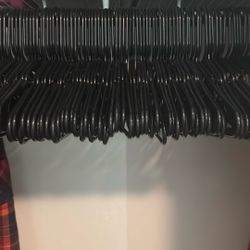 Plastic Hangers (100)