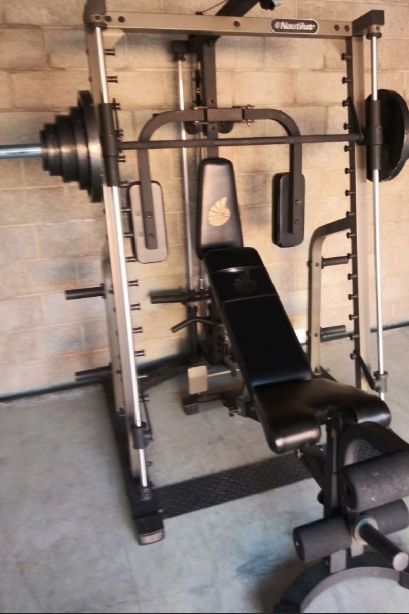 Nautilus NT SM1 Smith machine with pec deck & Weights
