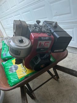 Briggs and Stratton engine