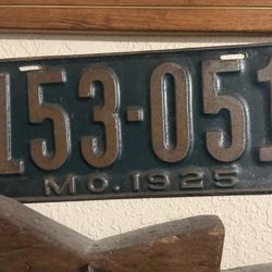 Matching Pair License Plate For 1925