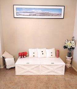 X-Farmhouse Nook Bench 