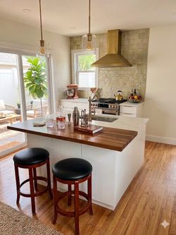 Pair of 2 bar stools
