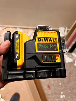 DeWalt Style Laser 360