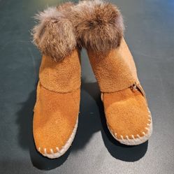 Baby Suede Moccasin Booties, size 0