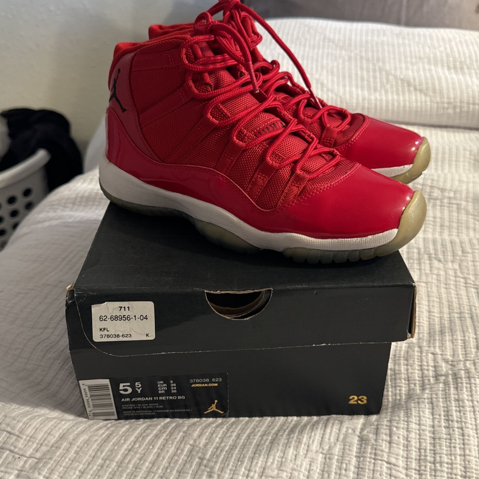 Jordan 11retro BG