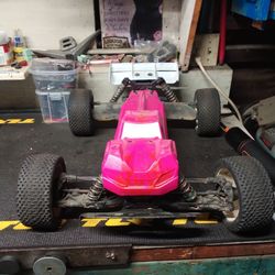 Rc Tekno V1  ET48 1/8 Truggy