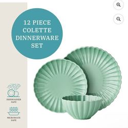 The Pioneer Woman Colette 12-Piece Stoneware Dinnerware Set, Green