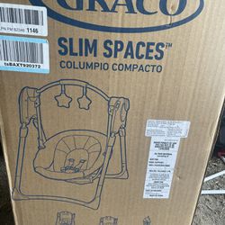 Graco Slim Spaces Baby Swing