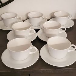 Vintage Corelle tea cups with saucers Srt Of 7
