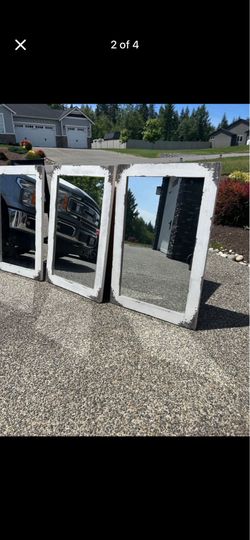 Set of 4 distressed mirrors
