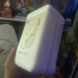 Beats Solo 4 